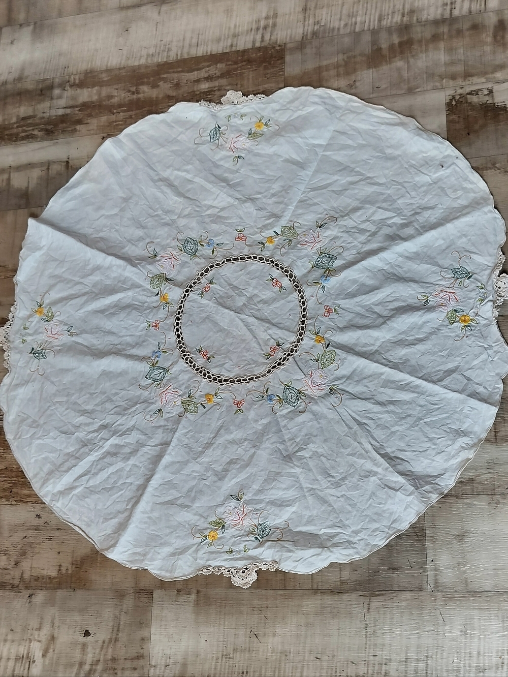 Cream Embroidered Round Tablecloth with Floral Cutwork